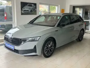 Skoda Octavia 1.5 TSI mHEV Sportline DSG Matrix Virtual