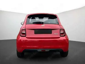 Fiat 500e 3+1 MY25 Red 23,8 kWh Bild 3