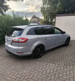 Ford Mondeo Bild 2