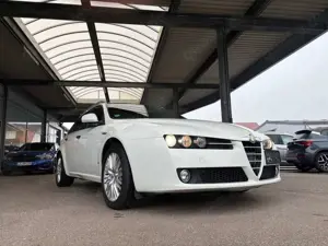 Alfa Romeo Sportwagon 2.0 JTDM 16V Turismo*HU NEU*