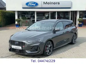 Ford Focus Turn. ST X Automatik *Pano/eHeck/Matrix++*
