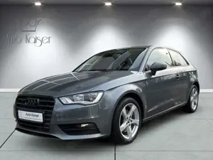 Audi A3 ambition 2HAND/6 GANG/AUX/PDC/SCHECKHEFT