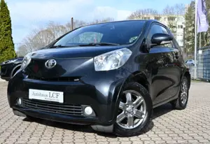 Toyota iQ