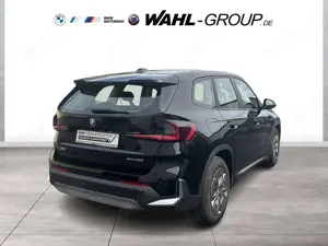 BMW iX1 xDrive30 NAVI LED KOMFORTZG PARKASSIST SHZG DAB Bild 3