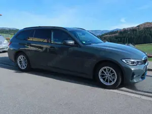 BMW 318 3er Touring Diesel 318d Touring Aut.