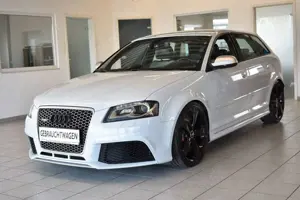 Audi RS3 SB 2.5 TFSI quattro/SUZUKA GRAU/TEMPOMAT/NAV Bild 3