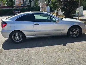Mercedes-Benz C 200 C-Klasse Sportcoupe Kompressor Sportcoupe