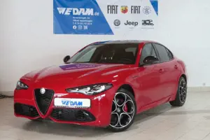 Alfa Romeo Giulia Competizione Q4 280PS *Schiebedach*