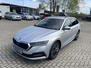 Skoda Octavia Combi Clever Standhzg LED AHK-Schwenkbar