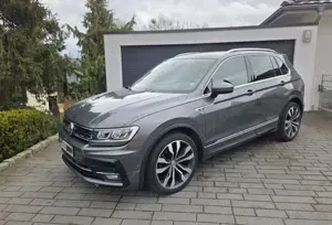 Volkswagen Tiguan VW Tiguan R-Line 4Motion; 1.Hand; AHK; 20Zoll