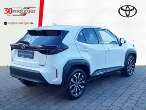 Toyota Yaris Cross 1.5 Hybrid Team D +Navi +Apple CarPlay +Android Au Bild 3