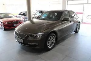 BMW 318 d xDrive MODERN LINE LEDER NAVI XENON *EURO 5
