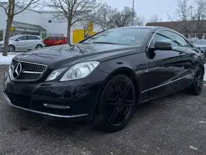 Mercedes-Benz E 250 E 250 CGI Coupe BlueEFFICIENCY Automatik Avantgarde