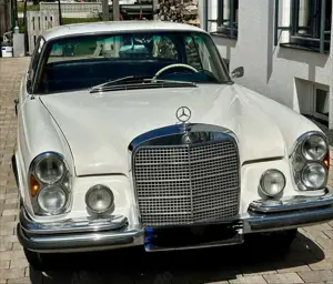 Mercedes-Benz 250 W111 250SE Automatik Coupe