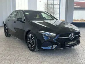 Mercedes-Benz A 200 A 200 Limousine Progressive/Pano.-Dach/Distronic Bild 3