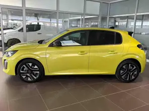 Peugeot 208 Hybrid 110 Allure Bild 4