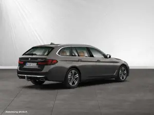 BMW 530 i Touring AHK|Head-Up|HiFi|Pano|DAProf. Bild 2
