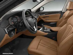 BMW 530 i Touring AHK|Head-Up|HiFi|Pano|DAProf. Bild 3