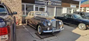 Bentley S1