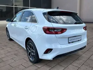 Kia Ceed / cee'd Platinum Allwetter Pano-/Glasdach LED DAB RFK PDC Bild 4