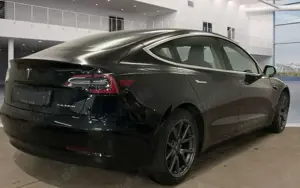 Tesla Model 3 Bild 5