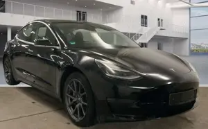 Tesla Model 3 Bild 4