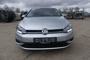 Volkswagen Golf VII 1.6 TDI Trendline Lim*LED*Navi*1Hand* Bild 2