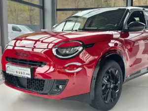 Fiat 600 Hybrid Sport +LED+18ZOLL+SHZ+KAMERA+PDC VuH+