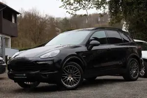 Porsche Cayenne Diesel Platinum Edition BOSE PANO LUFT A