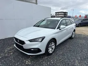 SEAT Leon Sportstourer STYLE ACC AHK PDC RFK 1.5 TSI 85kW...