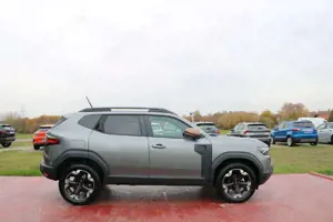 Dacia Duster TCe 130 Extreme 4x4-WINTER-CITYPAKET+KAMERA+NAVI