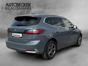 BMW 230 e xDrive Active Tourer LuxuryLine LCPROF HuD ACC 3 Bild 2
