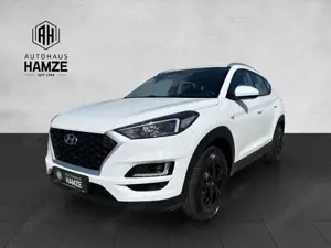 Hyundai TUCSON 1.6 Select 2WD|Kamera|Navigation|CarPlay
