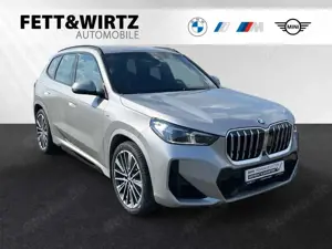 BMW X1 xDrive23i M Sport|AHK|Head-Up|20"LMR|DAProf.