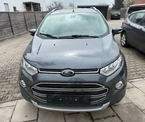 Ford EcoSport Titanium*Alu*Teilleder*Sitzheiz*Zahnriemen-Neu * Bild 2
