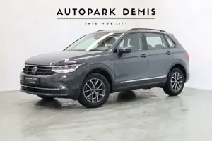 Volkswagen Tiguan Life 2.0 DSG/AHK/LED/KAMERA/AMBIE/ACC