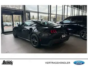 Ford Mustang Fastback 5.0 Ti-VCT V8 Aut. Dark Horse Bild 4