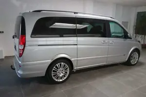 Mercedes-Benz Viano 3.0 CDI Ambiente Edition lang Sportpaket Bild 4