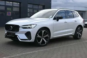 Volvo XC60 B4 Ultimate Dark AWD*LUFT*360°*SDTHZG*LED