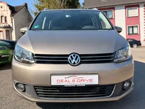 Volkswagen Touran Steuerkette  Insp. Neu Klima Sitzheizung Bild 2
