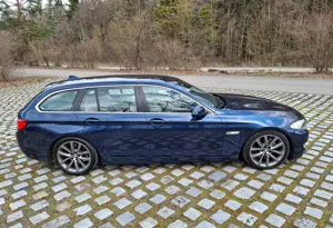 BMW 530 5er Touring Diesel 530d Touring Blue Performance Aut.