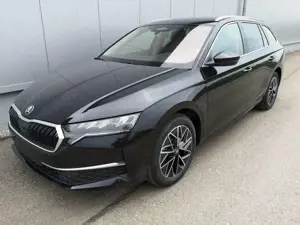 Skoda Octavia Kombi Selection 1.5 TSI DSG ABT AHK ACC Kamera Sun