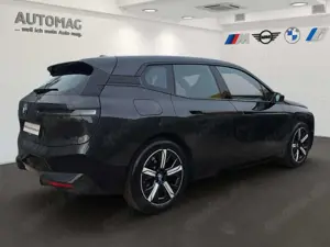 BMW iX xDrive50 Sportpaket*Soft-Close*AHK*Harman/Kardon*G Bild 3