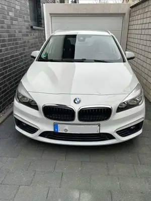 BMW 216 Sport 1.Hd /AHK/Automatik/Navi/…