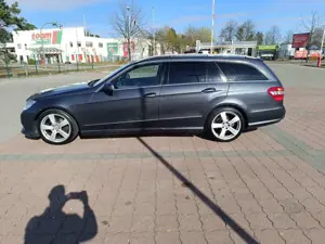 Mercedes-Benz E 220 AMG-Paket, Avantgarde, TÜV neu Bild 2