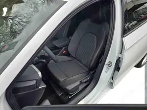 SEAT Others Leon Sportstourer 1.5 eTSI FR*NAVI*PANO-DACH*LED* - image 2
