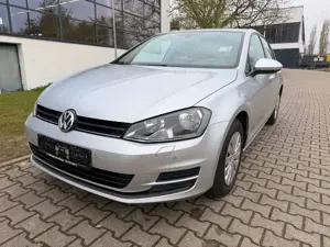 Volkswagen Golf Trendline BMT/SHZ/1-Hand/
