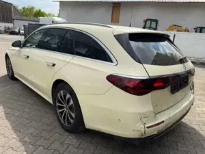 Mercedes-Benz E 200 d Avantg Advanced Dist Spur Taxi Totw 360° Bild 3