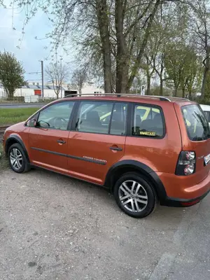 Volkswagen Cross Touran Touran 1.6 Cross Bild 3