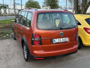 Volkswagen Cross Touran Touran 1.6 Cross Bild 2